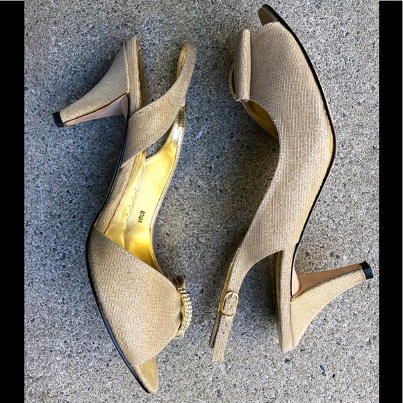 3 🟪 for $40 
Gold Sling Backs by J Renee EUC sz 8.5 - Picture 6 of 9